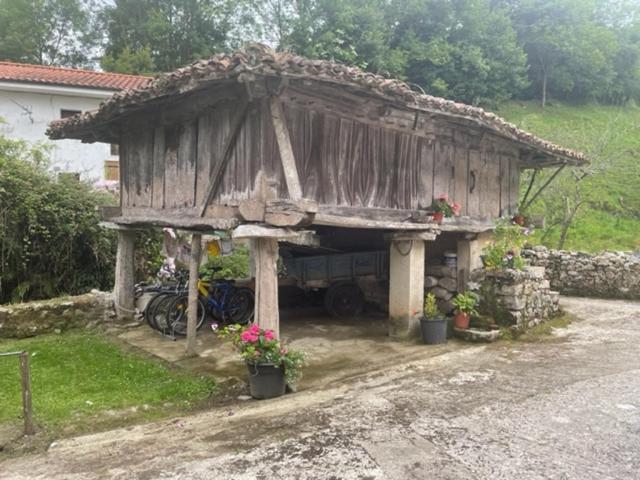 El Requexu De Rales Rales (Llanes)